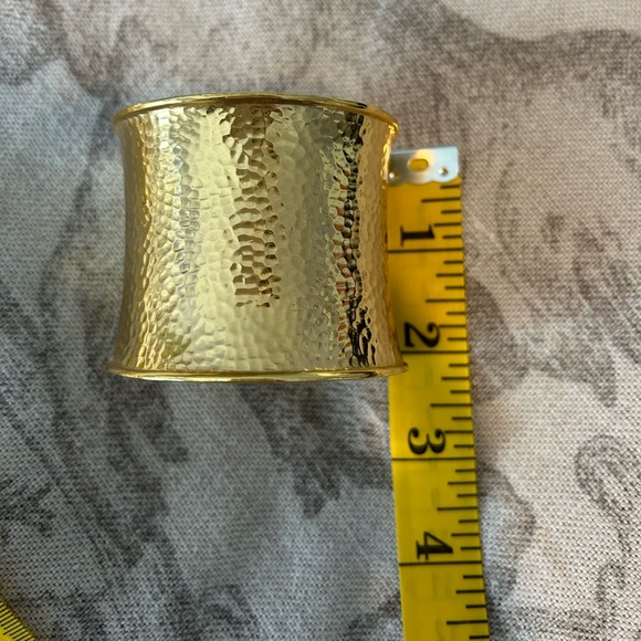 Louise et vie gold cuff bracelet - Picture 3 of 5